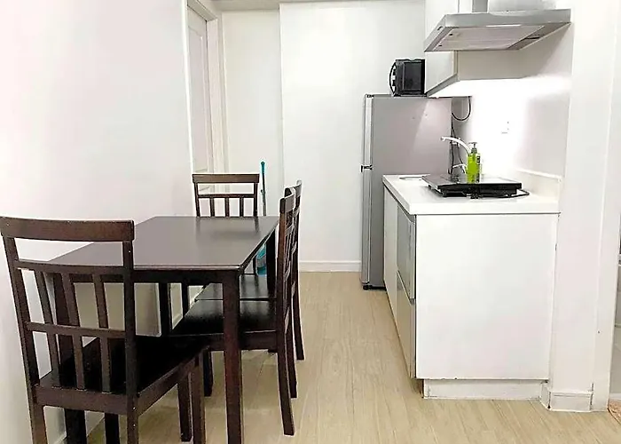 Hotel Azure 2br Serviced - Naia & Moa Manila